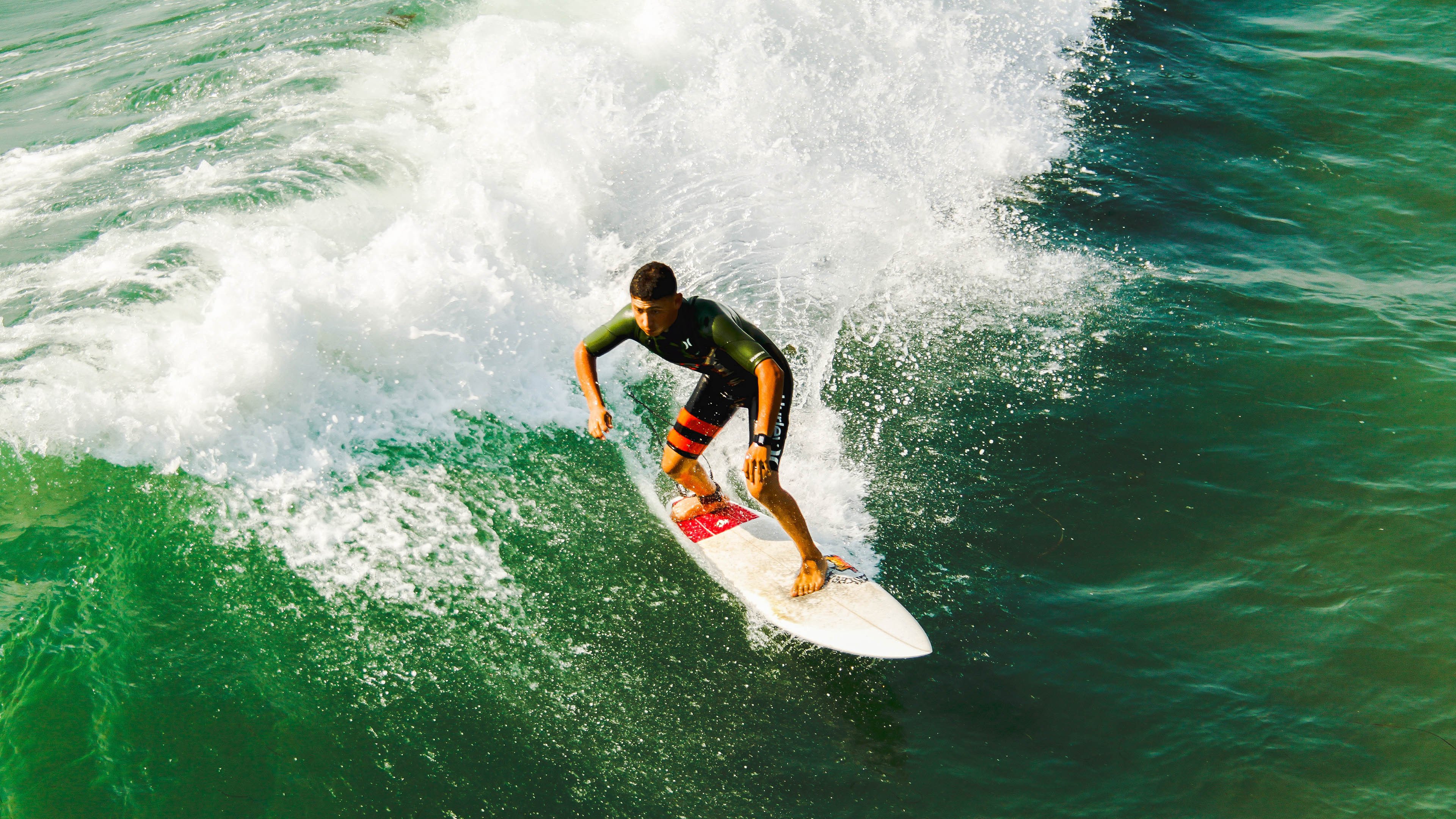 爱游戏官方入口-马丁内利爆发,比利亚雷亚尔终结马赛,一场战术与意志的胜利